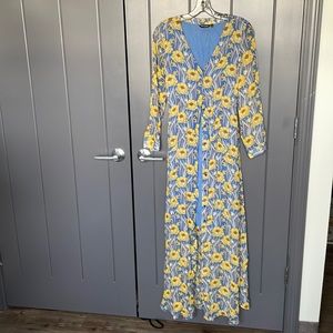 LONG DRESS WITH PRINTED FLOWERS